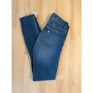 Abercrombie & Fitch Mid Rise Super Skinny Ankle Jean